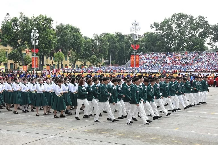 Diễu hành kỷ niệm 80 năm Quốc khánh: Bước chân kiều bào hòa nhịp bước dân tộc